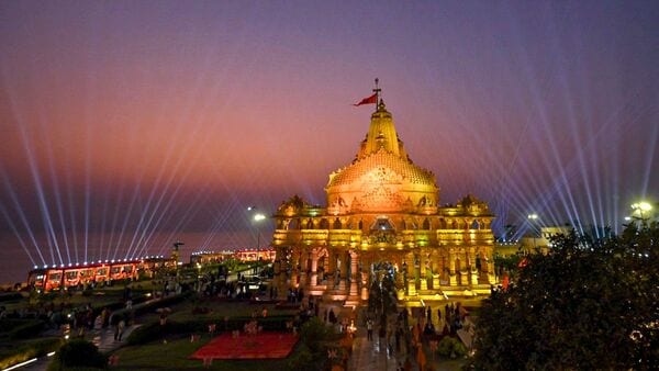 PM Modi Leads Shaurya Yatra at Somnath Swabhiman Parv – Drone Show Lights Up Sky!