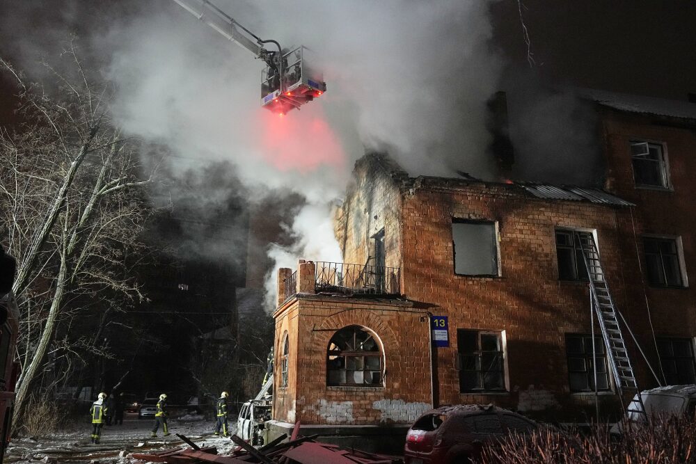 Russia Fires Oreshnik Hypersonic Missile Near Poland Border – Major Escalation!